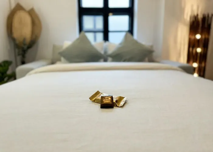 Bed and Breakfast First District Rooftop - Exclusive Living Near Stephansdom *